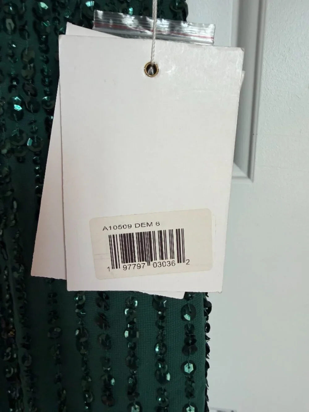 Mac Duggal Emerald Green Embellised Midi Sheath Dress NWT sz 6 - Picture 7 of 8